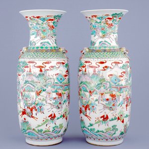 Une paire de vases en porcelaine de Chine famille verte à décor de guerriers, 19ème — photo 3