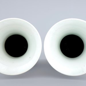 Une paire de vases en porcelaine de Chine famille verte à décor de guerriers, 19ème — photo 6