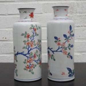 Une paire de vases en porcelaine de Chine famille verte de type rolwagen, Kangxi — photo 8