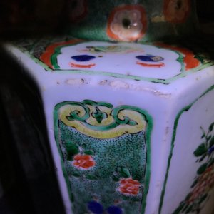 Une paire de vases en porcelaine de Chine famille verte, Kangxi — photo 11