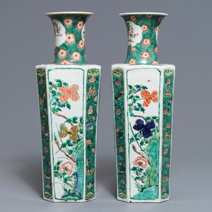 Une paire de vases en porcelaine de Chine famille verte, Kangxi — photo 1