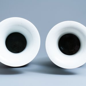Une paire de vases en porcelaine de Chine qianjiang cai, 19/20ème — photo 5