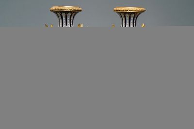 Une paire de vases en porcelaine de Sèvres aux montures en bronze, France, 19ème