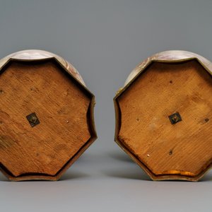 Une paire de vases en porcelaine de Sèvres aux montures en bronze, France, 19ème — photo 5
