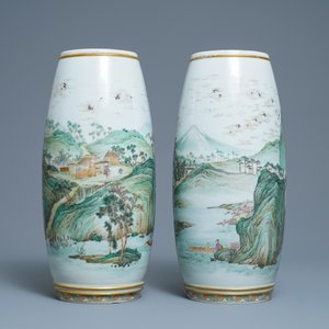 Une paire de vases en porcelaine Satsuma de Japon à décor d'un paysage, Meiji, 19ème — photo 2