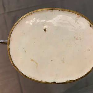 Une paire de verseuses couvertes en émaux de Canton pour le marché islamique, Qianlong/Jiaqing — photo 35
