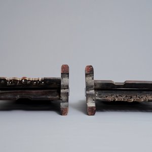 Une paire d'écrans de table en bois et porcelaine de Chine qianjiang cai, marques Shen De Tang Zhi, 19/20ème — photo 7