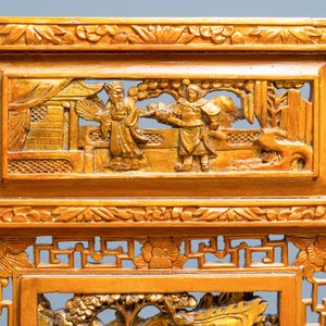 Une paire d'écrans en bois sculpté et doré pour le marché Straits ou Peranakan, 19ème — photo 13