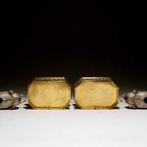 Une paire d'éléphants sur socles en cloisonné et bronze doré, Chine, 19ème — photo 6