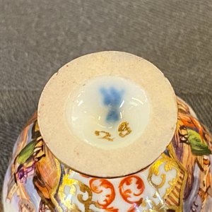 Une paire d'encriers couverts en porcelaine de Meissen à décor 'Kauffahrtei', Allemagne, 18ème — photo 12