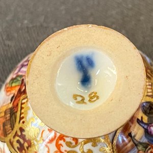 Une paire d'encriers couverts en porcelaine de Meissen à décor 'Kauffahrtei', Allemagne, 18ème — photo 13