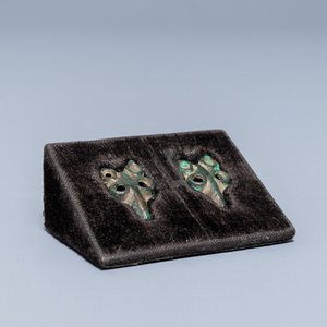 Une paire d'ornements en bronze, Chine, Tang — photo 2