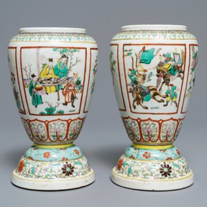 Une paire d'urnes en porcelaine de Chine famille verte, 19ème — photo 3