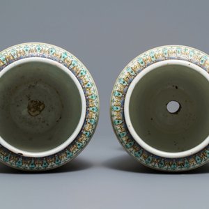 Une paire d'urnes en porcelaine de Chine famille verte, 19ème — photo 6