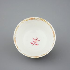 Une partie d'un service à thé en porcelaine de Chine famille rose et doré de style Meissen, Qianlong, 18ème — photo 13
