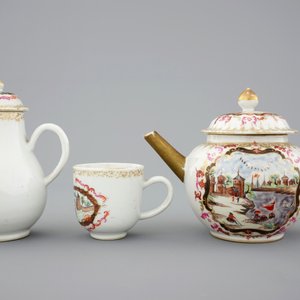 Une partie d'un service à thé en porcelaine de Chine famille rose et doré de style Meissen, Qianlong, 18ème — photo 2