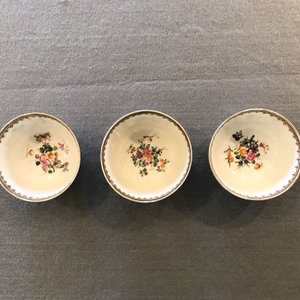 Une partie d'un service à thé en porcelaine de Chine famille rose, Qianlong — photo 23