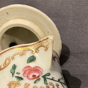 Une partie d'un service à thé en porcelaine de Chine famille rose, Qianlong — photo 37