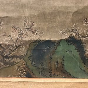 Une peinture rouleau sur soie figurant une scène de jardin, signé, Chine, 18/19ème — photo 15
