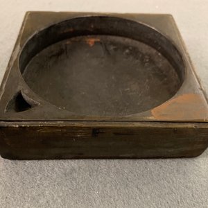Une pierre à encre 'duan' au couvercle et socle en bois à inscription, Chine, 19/20ème — photo 17