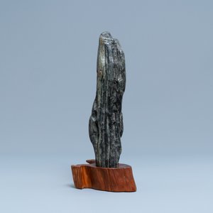 Une pierre de rêve d'un lettré sur socle en bois, Chine, 19ème — photo 3
