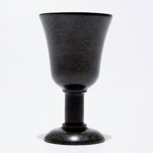 Une pipe à opium en bambou, une coupe en pierre dure et un boucle en argent, Chine, 19/20ème — photo 11