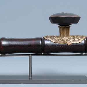 Une pipe à opium en tie li mu, métal paktong et grès de Yixing, Chine, 19ème — photo 6