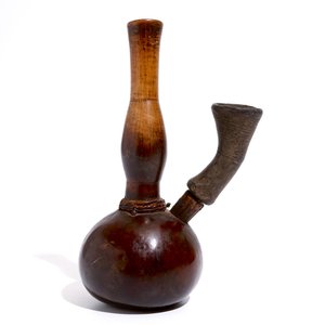 Une pipe et deux bâtons sculptés, Luba et Bakongo, R.D. Congo, 1ère moitié du 20ème — photo 6