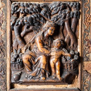 Une plaque en albâtre rehaussé d’or représentant la Vierge et l'Enfant dans un jardin, Malines, marque GNN poss. de Gielis Neins, début du 17ème — photo 3