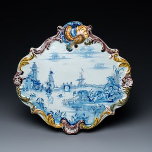 Une plaque en faïence de Delft de technique mixte à décor d'un paysage en bleu et blanc, 18ème — photo 1