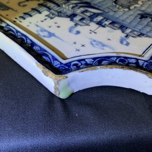 Une plaque en faïence de Delft en bleu et blanc à sujet maritime, 18ème — photo 20