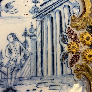 Une plaque en faïence de Delft polychrome à décor d'un faucon chassant un héron, 18ème — photo 5