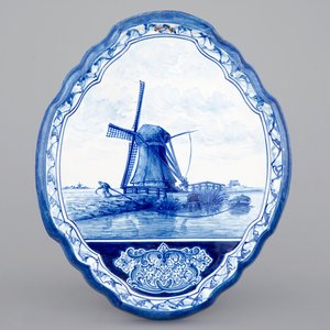 Une plaque en faïence de Makkum, décor d'un moulin, 19ème — photo 1