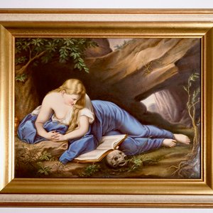 Une plaque en porcelaine allemande "Die Büsende Magdalene", poss. Berlin, 19ème — photo 1