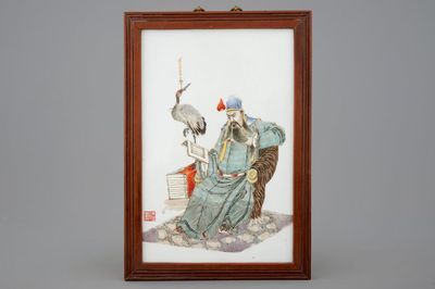 Une plaque en porcelaine de Chine à décor qianjiang cai de Guan Yu, 19/20ème