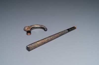 Une poignée de parasol et une de canne en argent doré, marque 'VINH SADEC', Vietnam, 19ème
