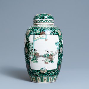 Une potiche couverte en biscuit émaillé vert, Chine, 19ème — photo 3