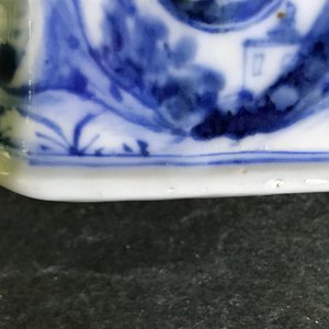 Une rare cafetière en porcelaine de Chine bleu et blanc à décor "La déesse Europe et le taureau", Kangxi — photo 26