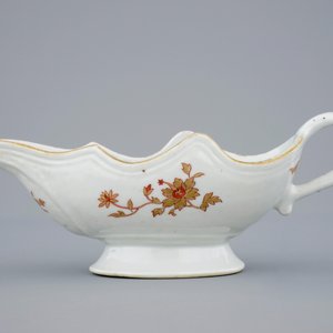 Une saucière en porcelaine de Chine pour l'export aux armes de la famille "De Heere", Qianlong, ca. 1763 — photo 2
