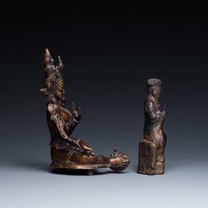 Une sculpture de Wenchang Wang en bronze et une Tara en alliage de cuivre, Chine, Ming et 19/20ème — photo 4