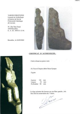 Une sculpture d'Osiris en pierre verte, une de Thot en fritte verte et une scarabée en stéatite, Egypte, Nouvel Empire à période ptolémaïque — photo 3