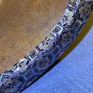 Une selle 'kura' décoré aogai-nashiji et une paire d'étriers 'abumi', Japon, Edo, 16ème — photo 37
