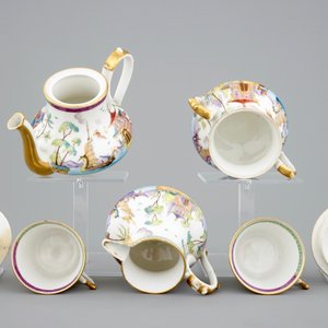 Une service à thé (tête-à-tête) pour deux en porcelaine de Bayeux, 19ème — photo 6