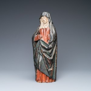 Une statue de la Vierge de Calvaire en chêne sculpté et polychromé, vers 1500 — photo 1