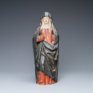Une statue de la Vierge de Calvaire en chêne sculpté et polychromé, vers 1500 — photo 2