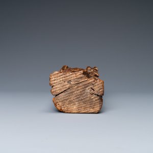 Une statue de Sainte Barbe en chêne sculpté, vers 1500 — photo 7