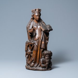 Une statue de Sainte Catherine d'Alexandrie en chêne sculpté, Rhin Supérieur, Allemagne, vers 1520 — photo 1