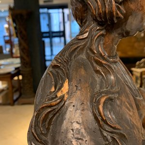 Une statue d'une sainte en bois fruitier sculpté, Vallée du Rhin, Allemagne, 2ème moitié du 16ème — photo 12