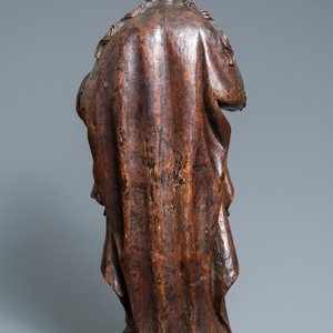 Une statue d'une sainte en bois fruitier sculpté, Vallée du Rhin, Allemagne, 2ème moitié du 16ème — photo 4