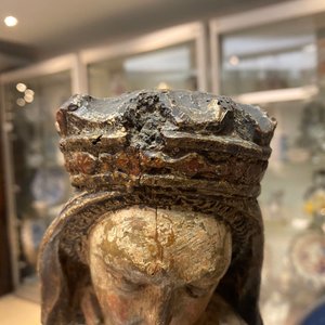 Une statue d'une Vierge à l’enfant en chêne sculpté et polychromé, 1ère moitié du 16ème — photo 14